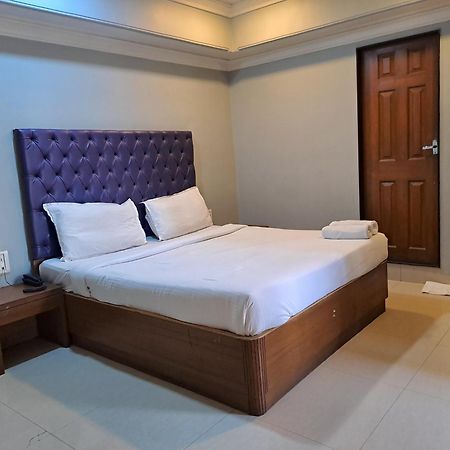 Hotel Cruz Royale มุมไบ ภายนอก รูปภาพ