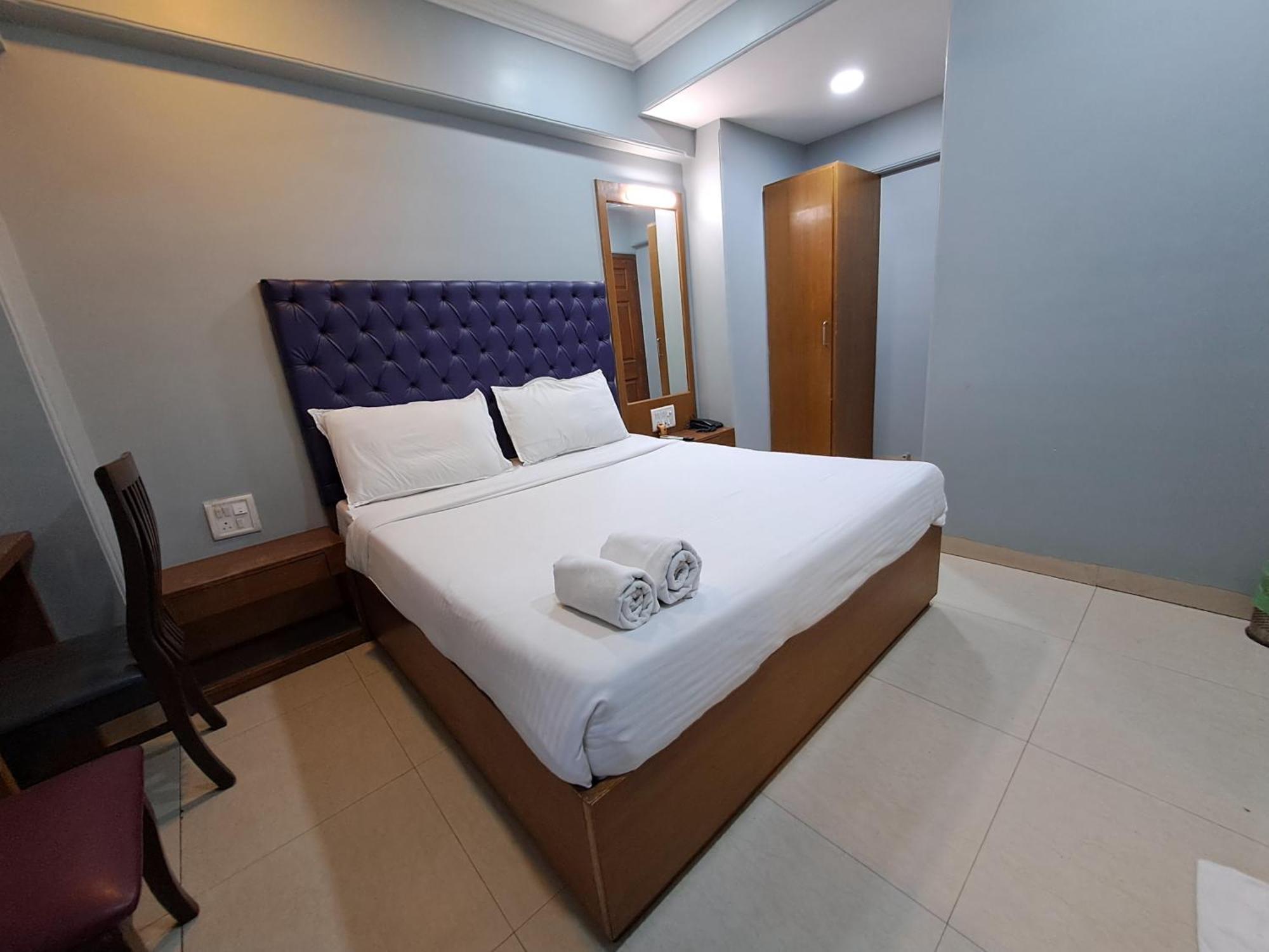 Hotel Cruz Royale มุมไบ ภายนอก รูปภาพ